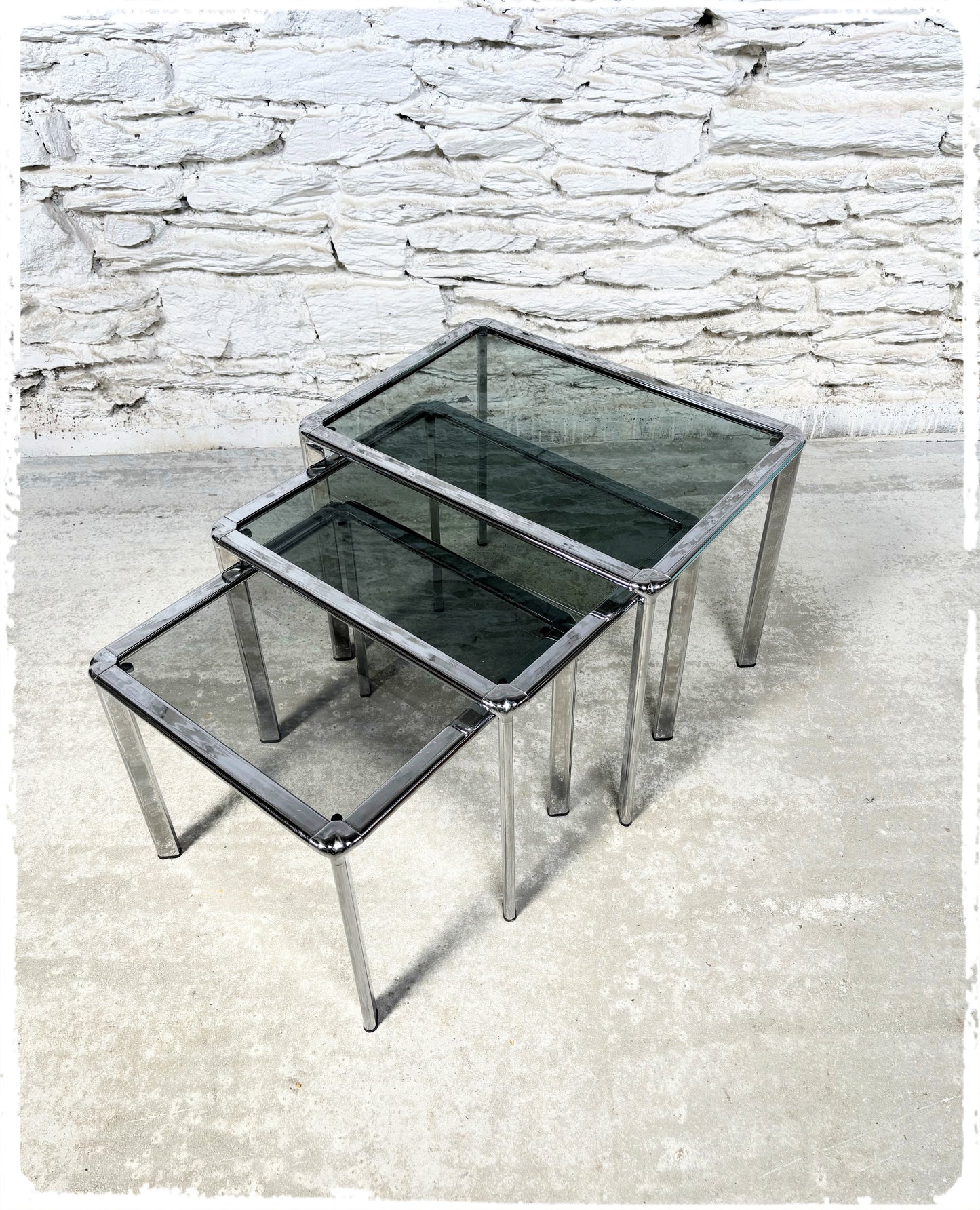 Tables Basses Gigognes Vintage Métal et Verre Fumé