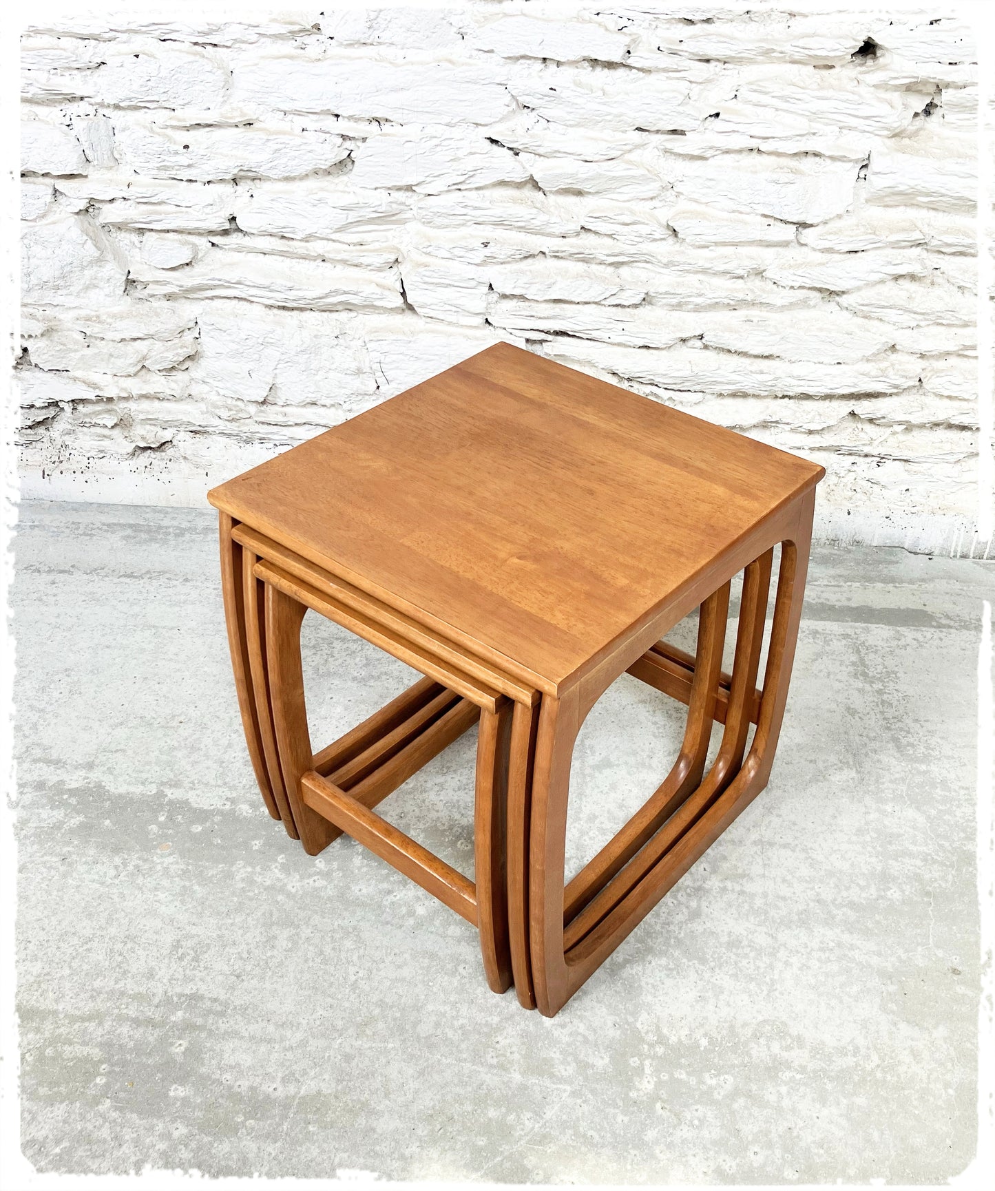 Tables Basses Gigognes Vintage