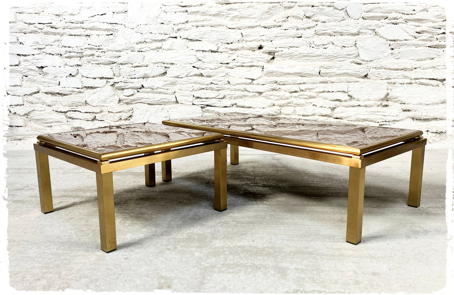 Duo de Tables Basses Vintage Laiton & Verre Eglomisé Années 70