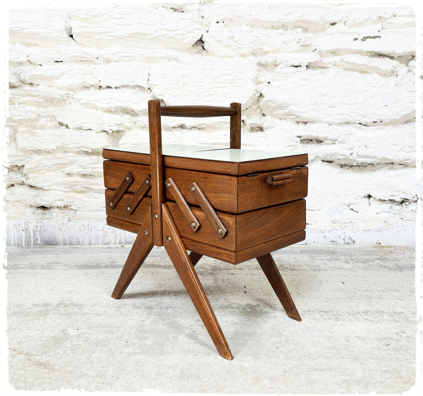 Travailleuse Vintage Chêne et Formica Pieds Compas Manufrance