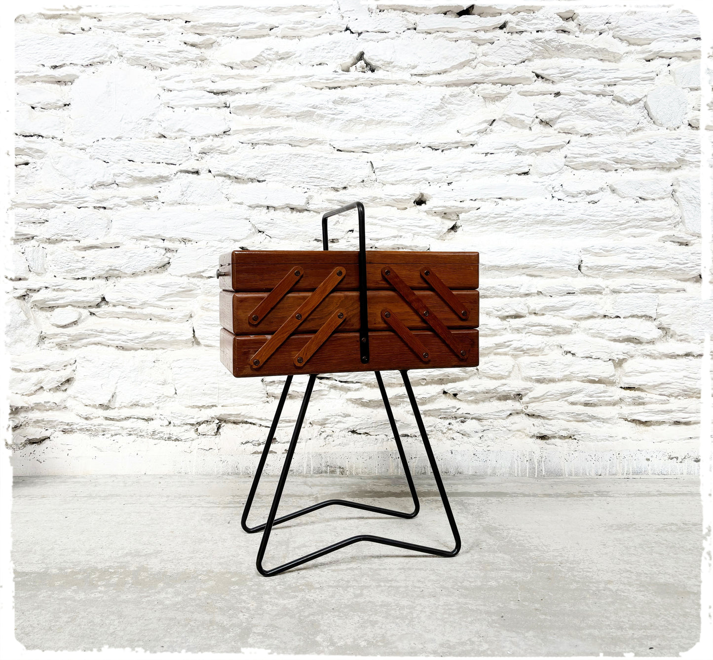 Grande Travailleuse Vintage Moderniste Chêne Pieds Métal