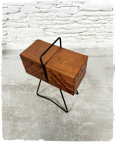 Grande Travailleuse Vintage Moderniste Chêne Pieds Métal
