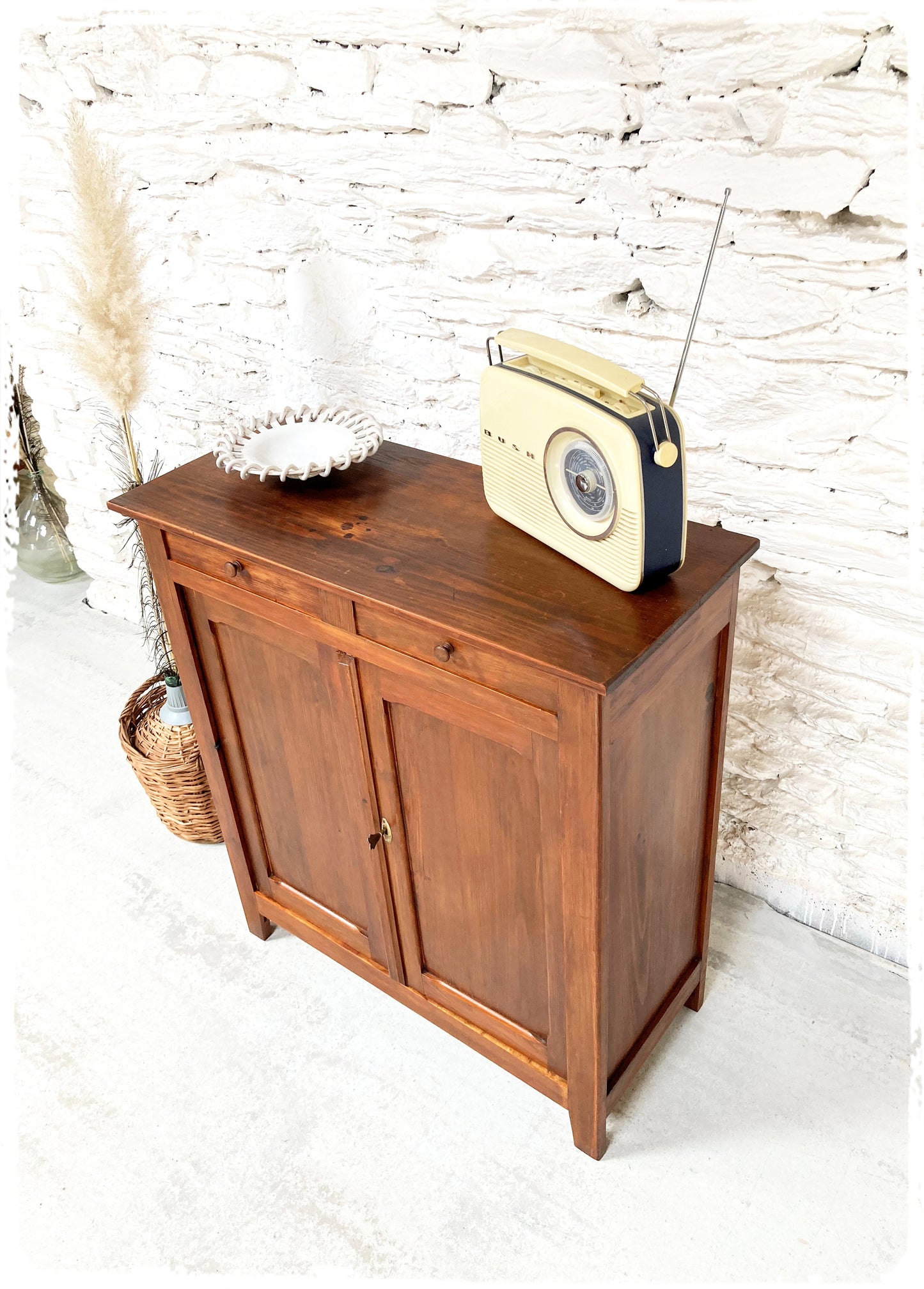 Ancien Buffet Parisien Vintage en Bois Massif