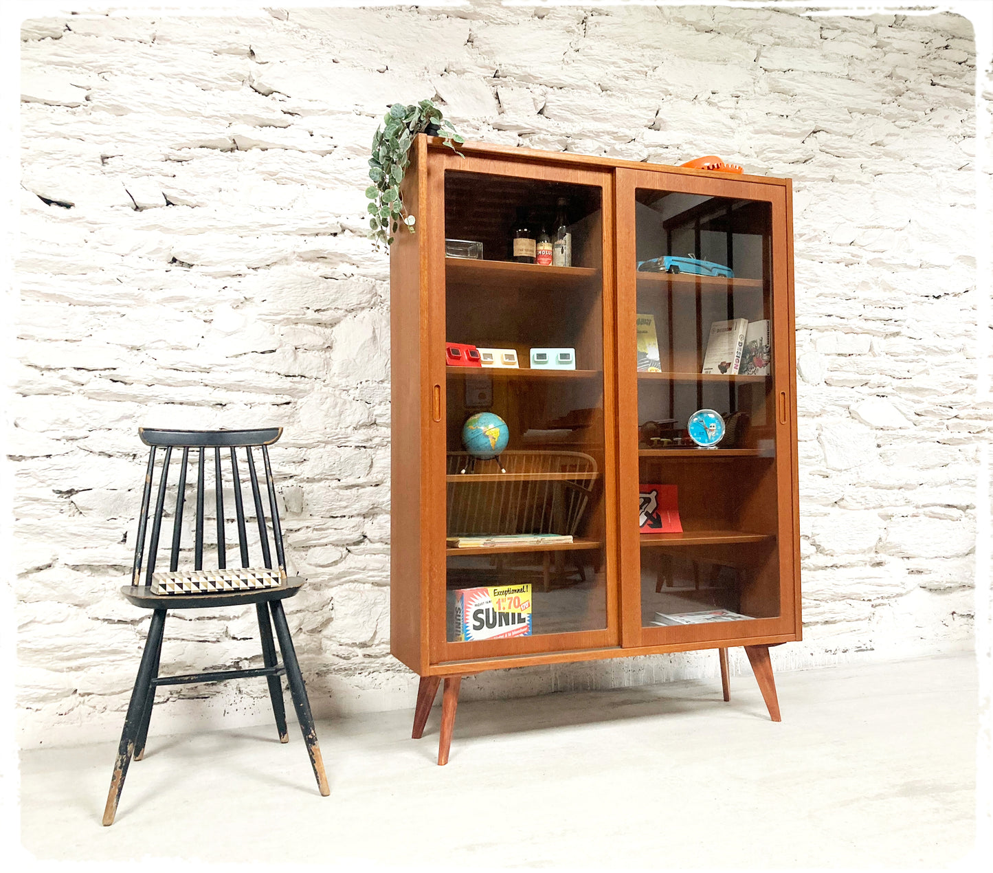 Bibliothèque Vitrine Vintage Scandinave en Teck Pieds Compas Poul HUNDEVAD
