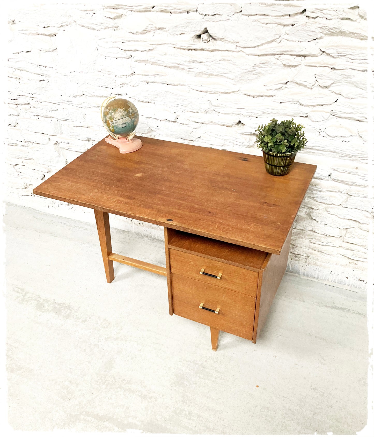Bureau Vintage Tripode Forme Libre Années 50 Bois Doré