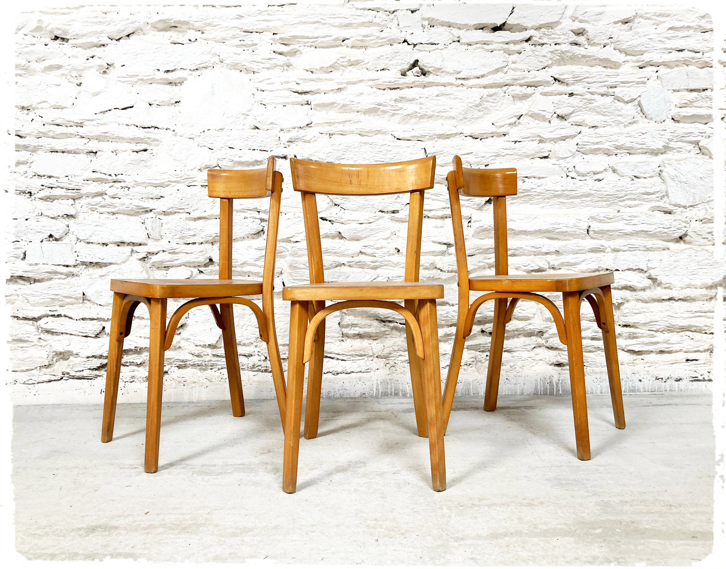 Chaise Bistrot Vintage Baumann Modèle 155 Bois Doré