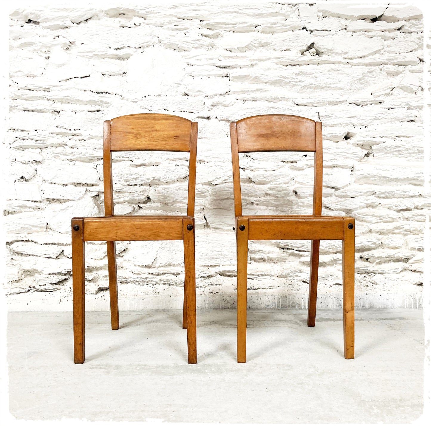 Paire de Chaises Bistrot Vintage Stella Années 30