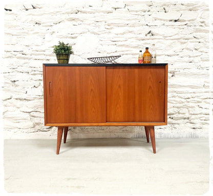 Buffet Bas Vintage Scandinave en Teck Poul HUNDEVAD