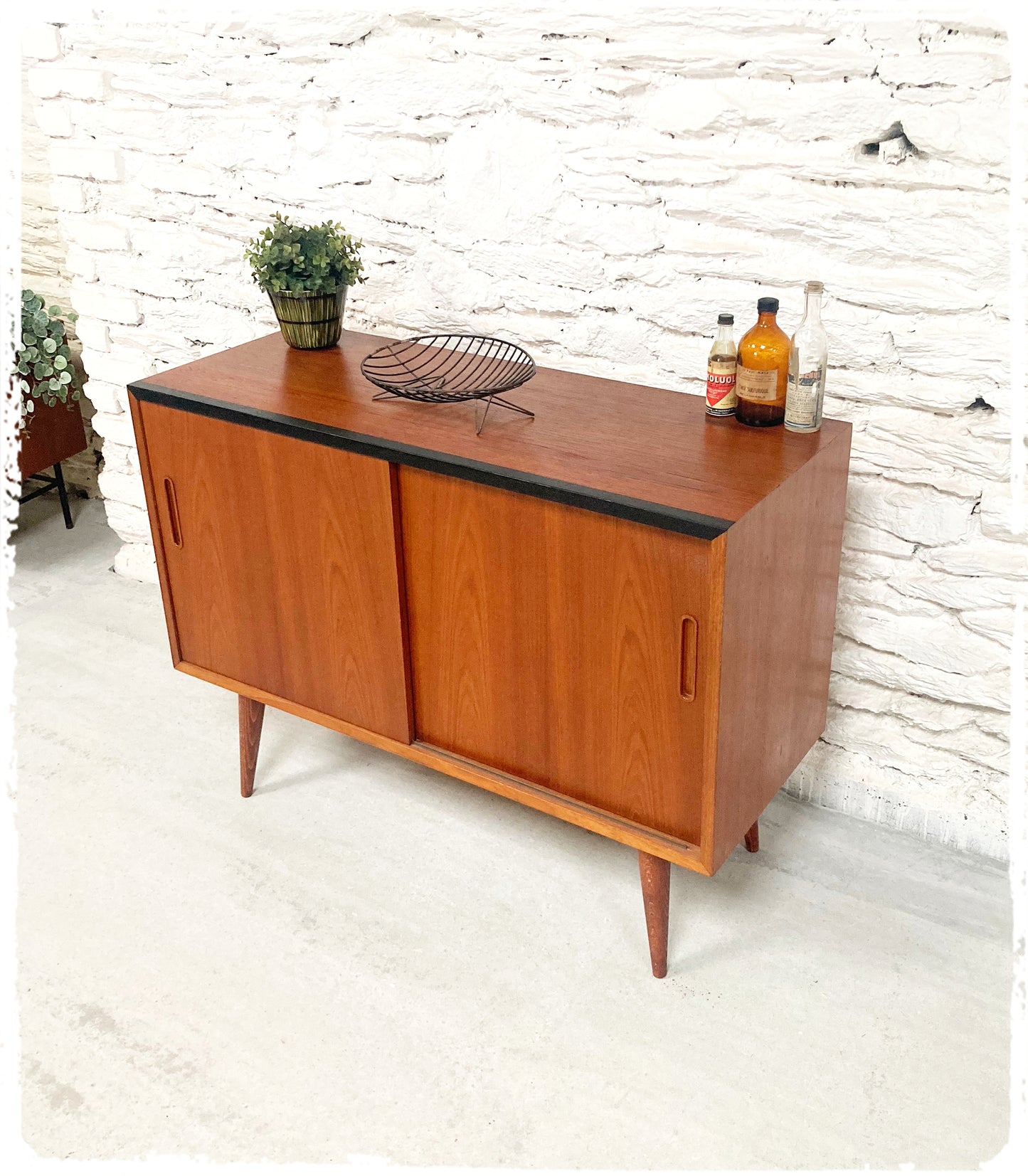 Buffet Bas Vintage Scandinave en Teck Poul HUNDEVAD