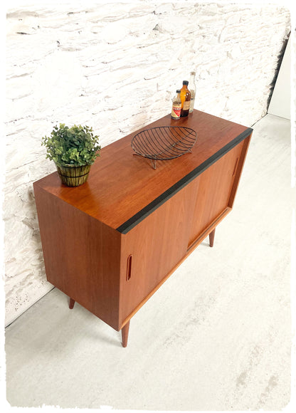 Buffet Bas Vintage Scandinave en Teck Poul HUNDEVAD