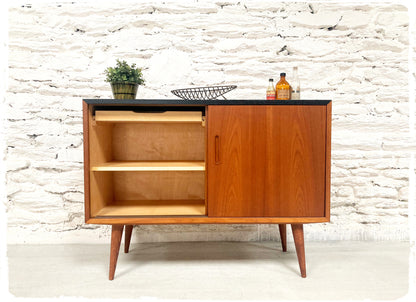 Buffet Bas Vintage Scandinave en Teck Poul HUNDEVAD