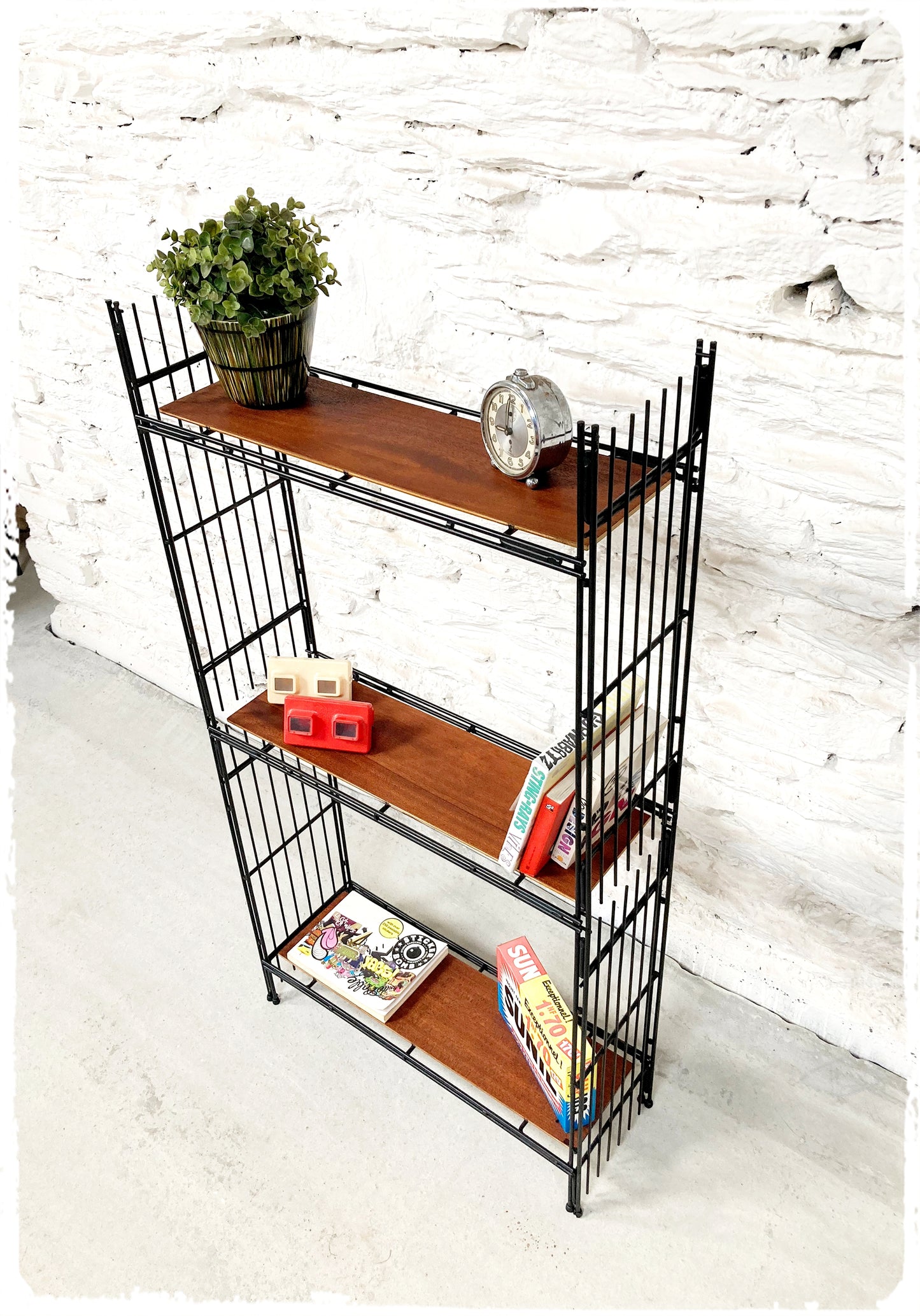 Étagère Petite Bibliothèque Vintage en Métal et Bois Style String