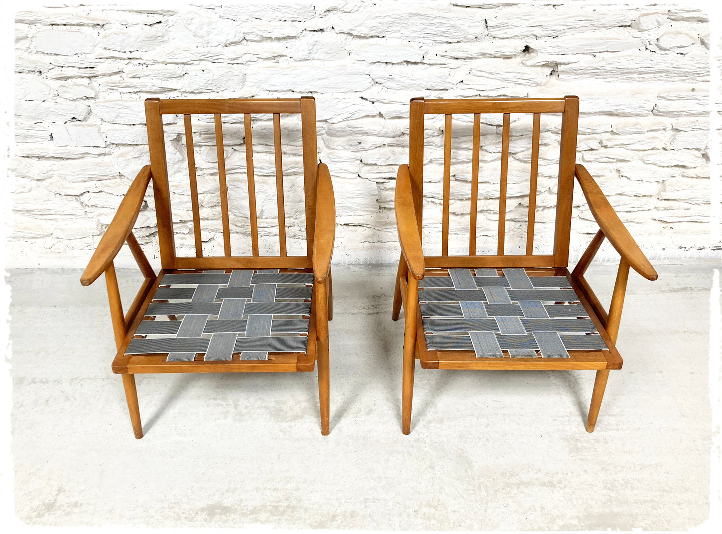 Fauteuil Vintage Thonet Accoudoirs Boomerang Pieds Compas