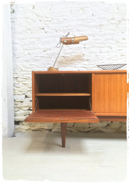 Grande Enfilade Vintage Style Scandinave en Teck
