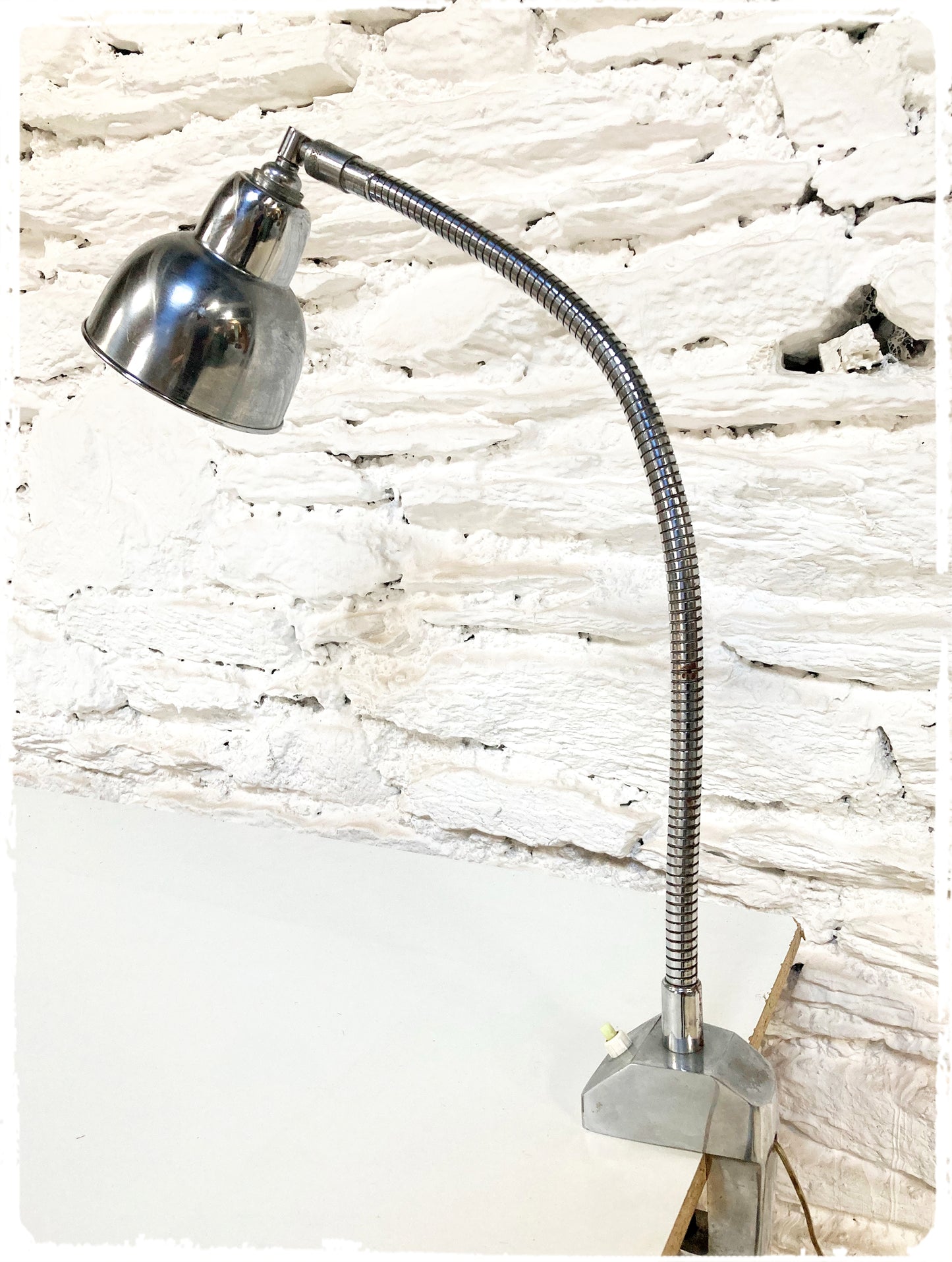 Lampe d'Atelier Vintage Fixation Etau Marque ELAU
