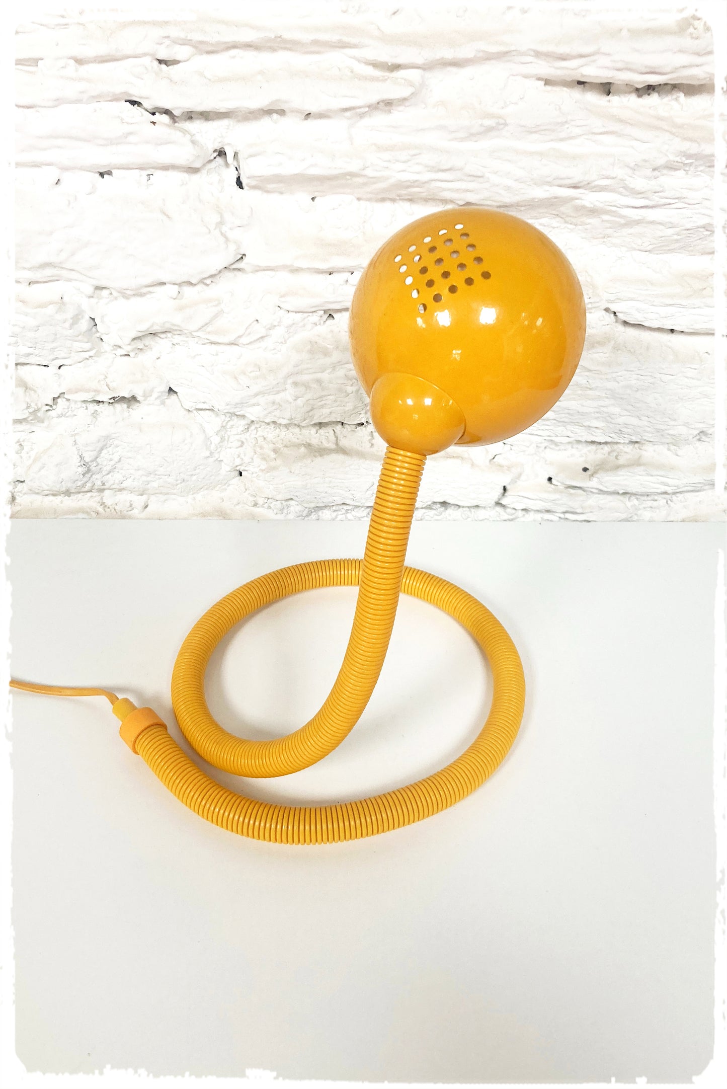 Lampe de Bureau Vintage Serpent Jaune Style "Hebi" Isao Hosoe