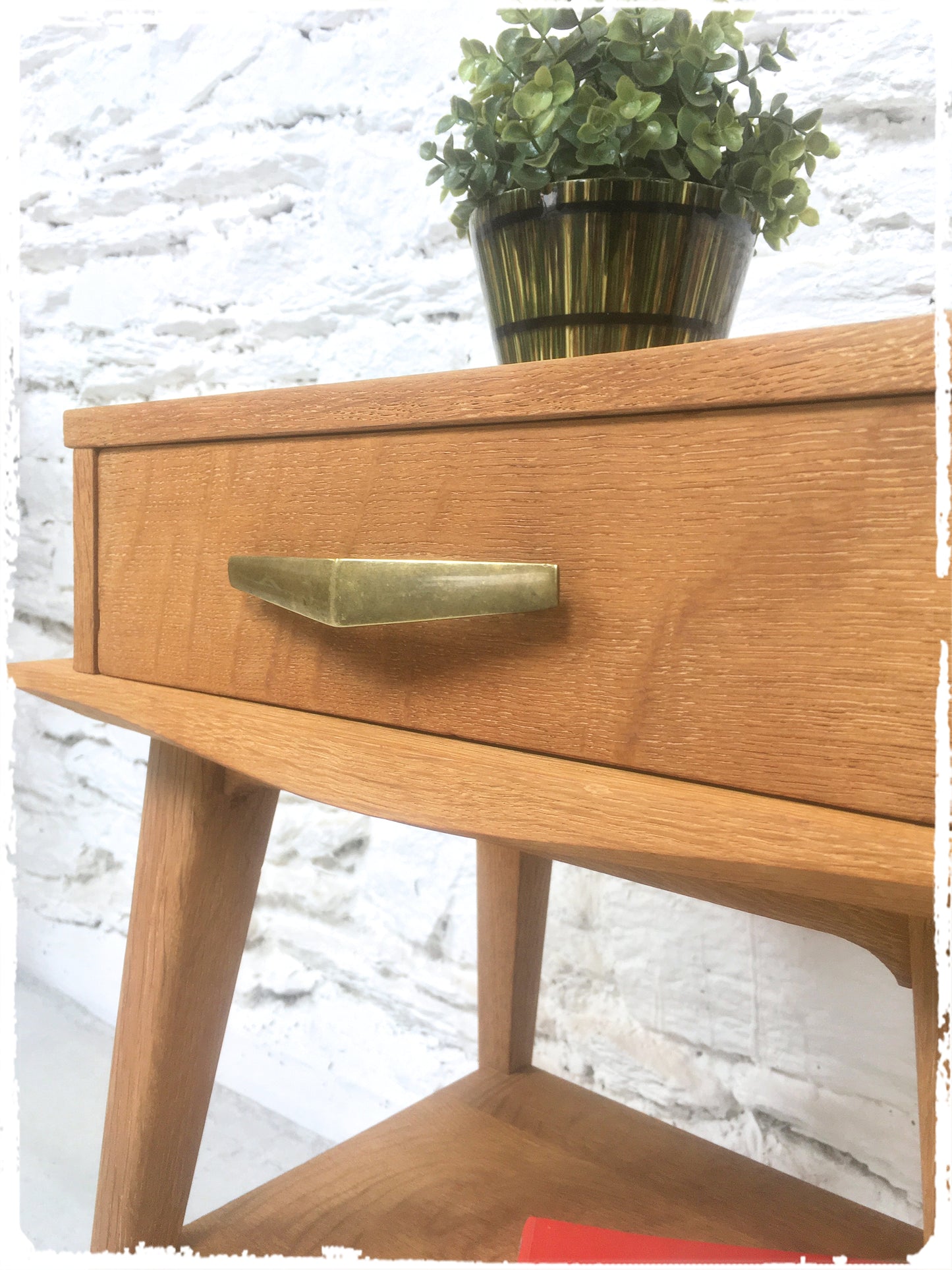 Meuble d'Appoint Vintage Pieds Compas Design Reconstruction