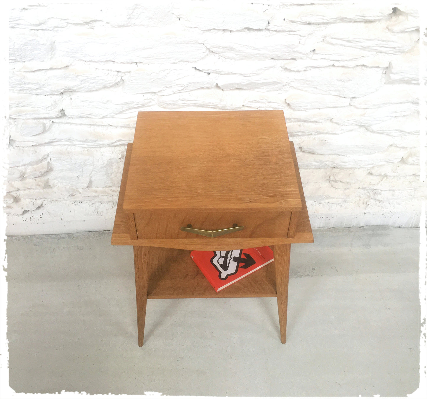 Meuble d'Appoint Vintage Pieds Compas Design Reconstruction