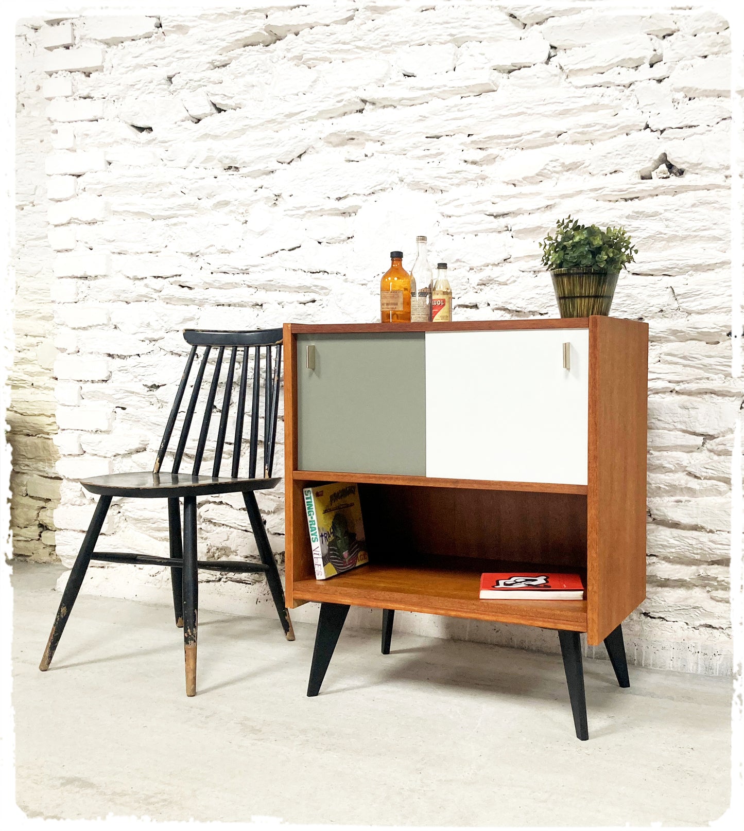Meuble d'Appoint Rangement Vintage Pieds Compas