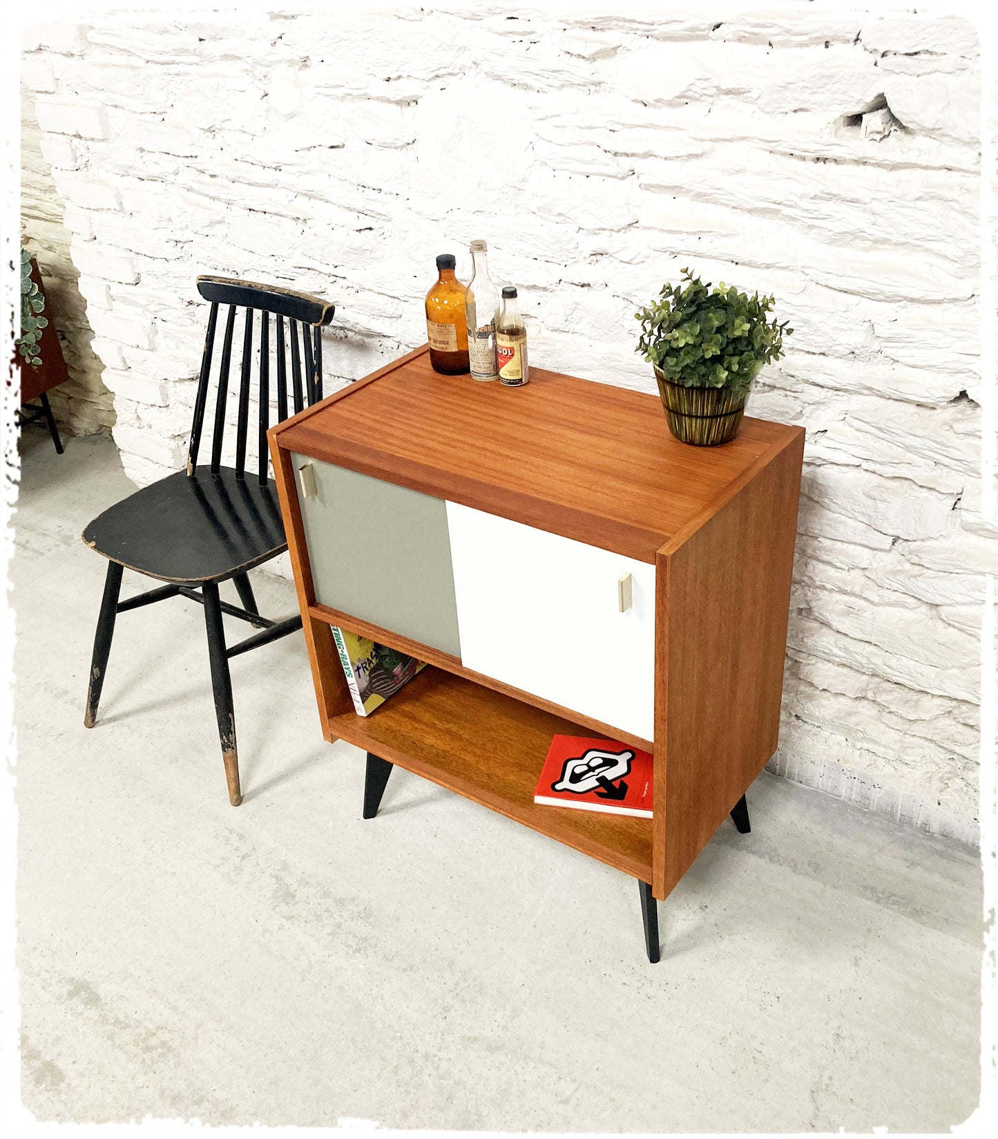 Meuble d'Appoint Rangement Vintage Pieds Compas