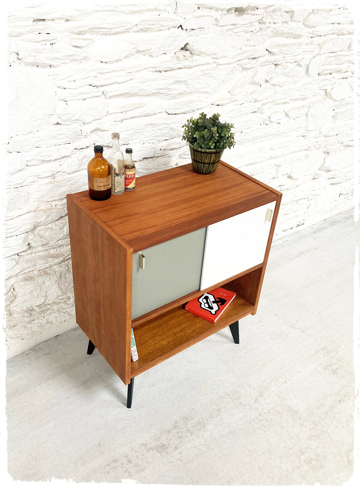 Meuble d'Appoint Rangement Vintage Pieds Compas