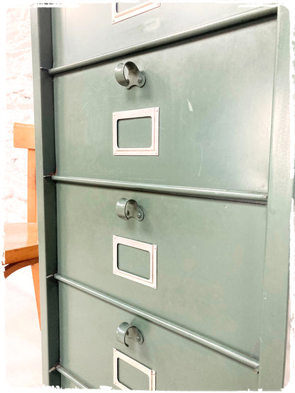 Meuble de Métier d'Atelier Vintage à Clapets Strafor