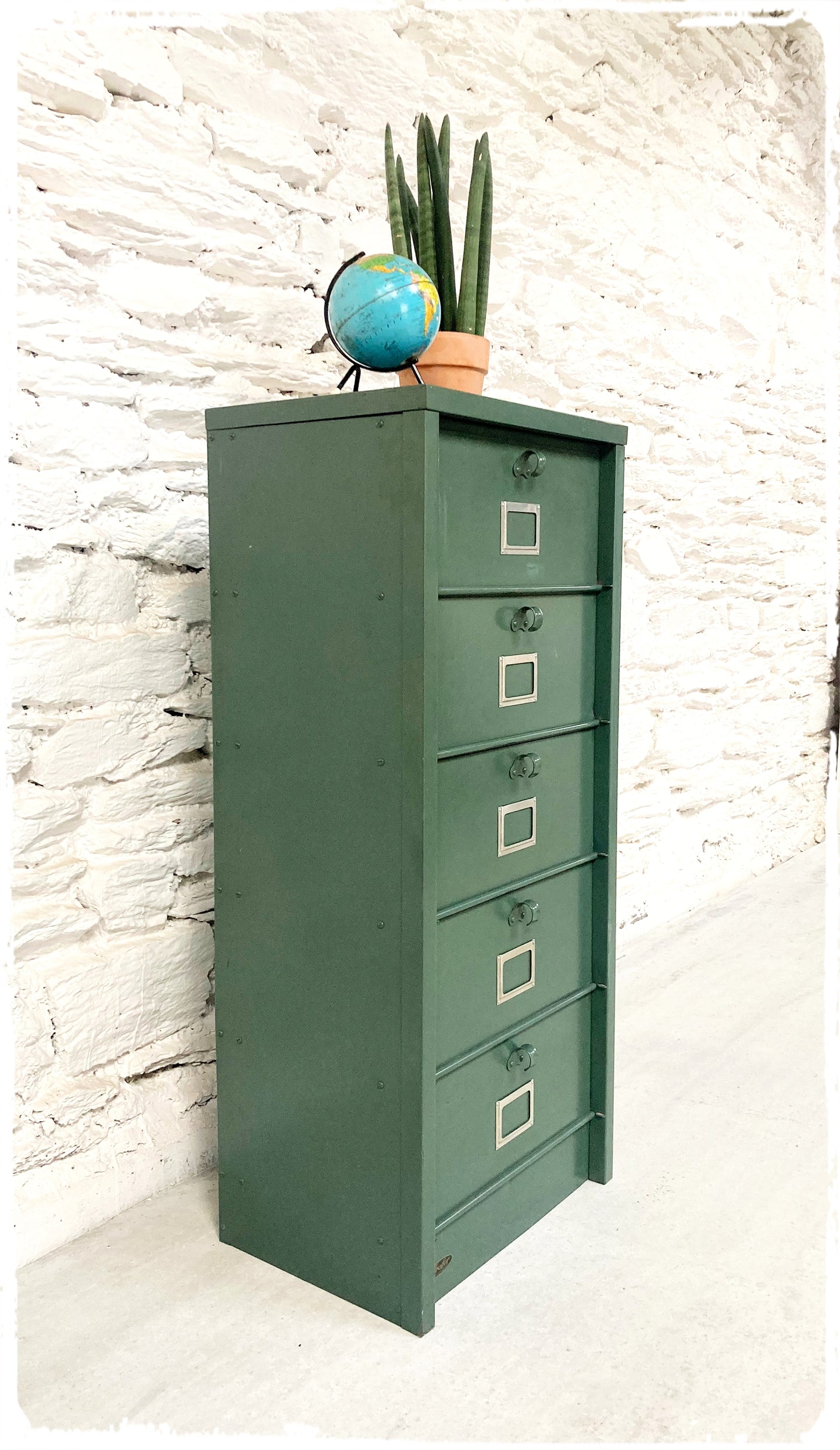 Meuble de Métier d'Atelier Vintage à Clapets Strafor