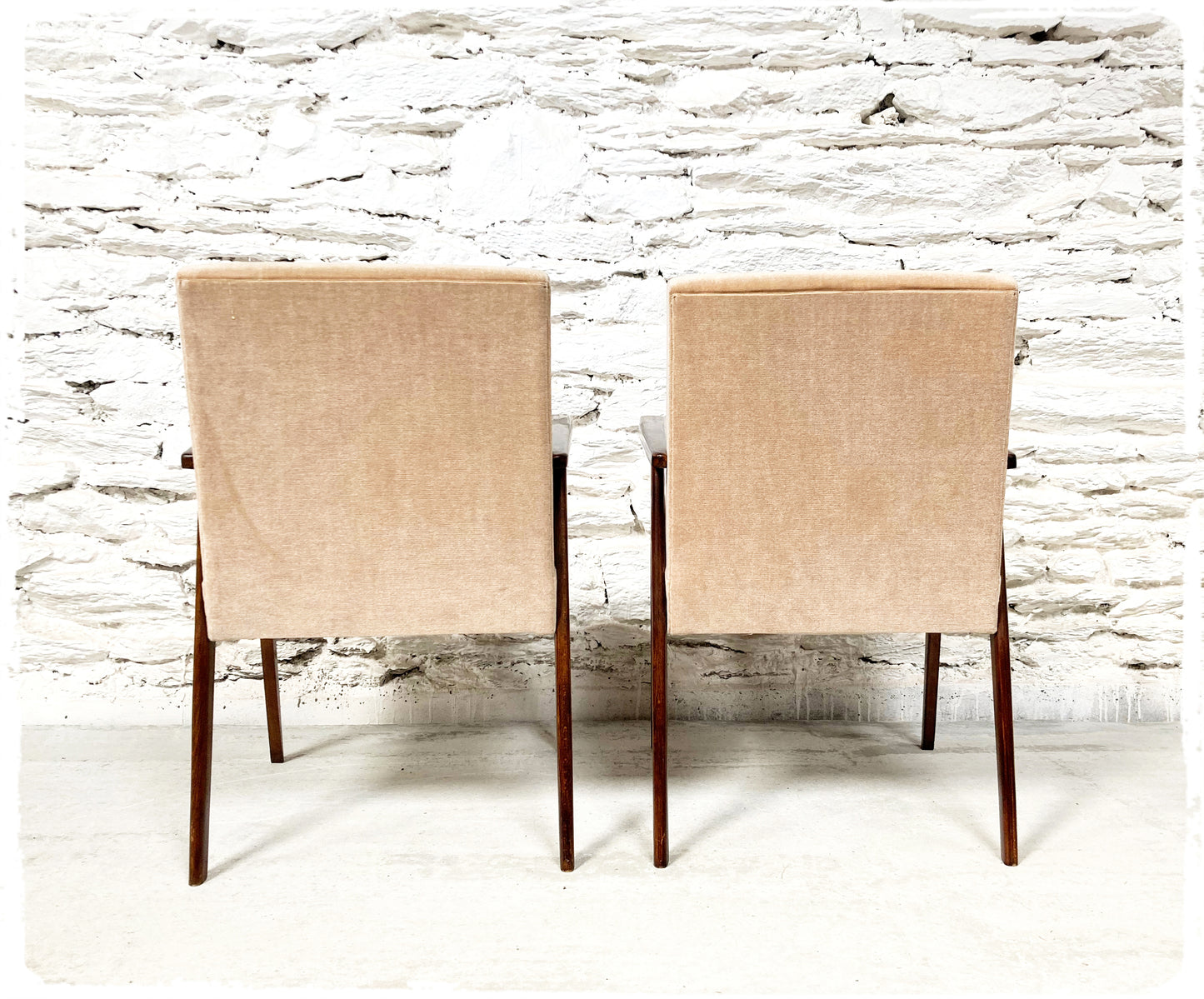 Paire de Fauteuils Vintage Pieds Compas