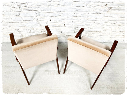 Paire de Fauteuils Vintage Pieds Compas