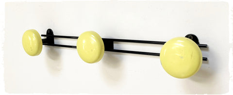 Porte Manteaux Mural Vintage en Métal Jaune et Noir