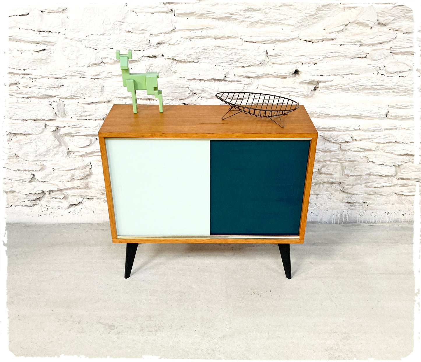 Meuble d'Appoint Rangement Vintage Pieds Compas Revisité