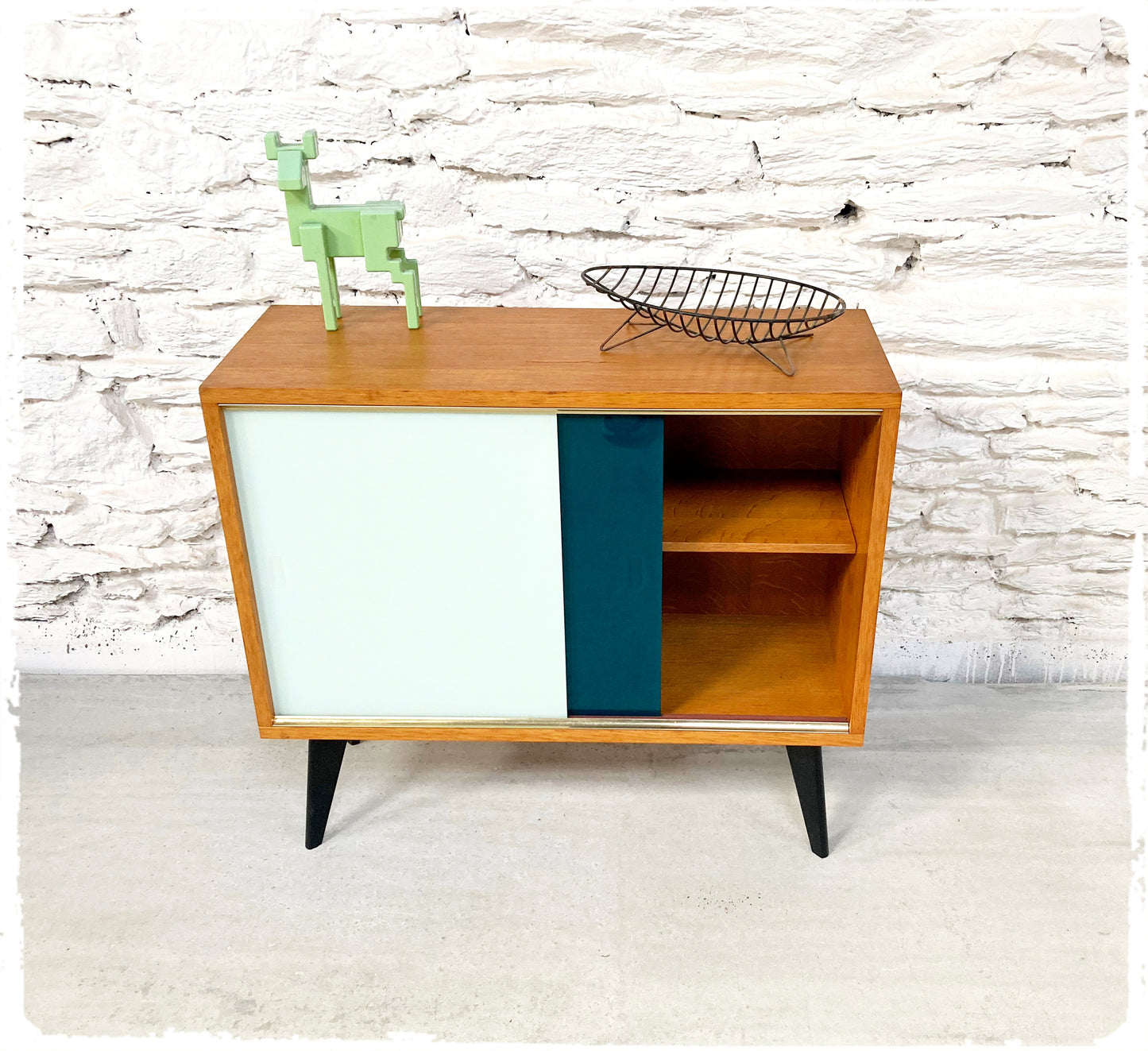 Meuble d'Appoint Rangement Vintage Pieds Compas Revisité