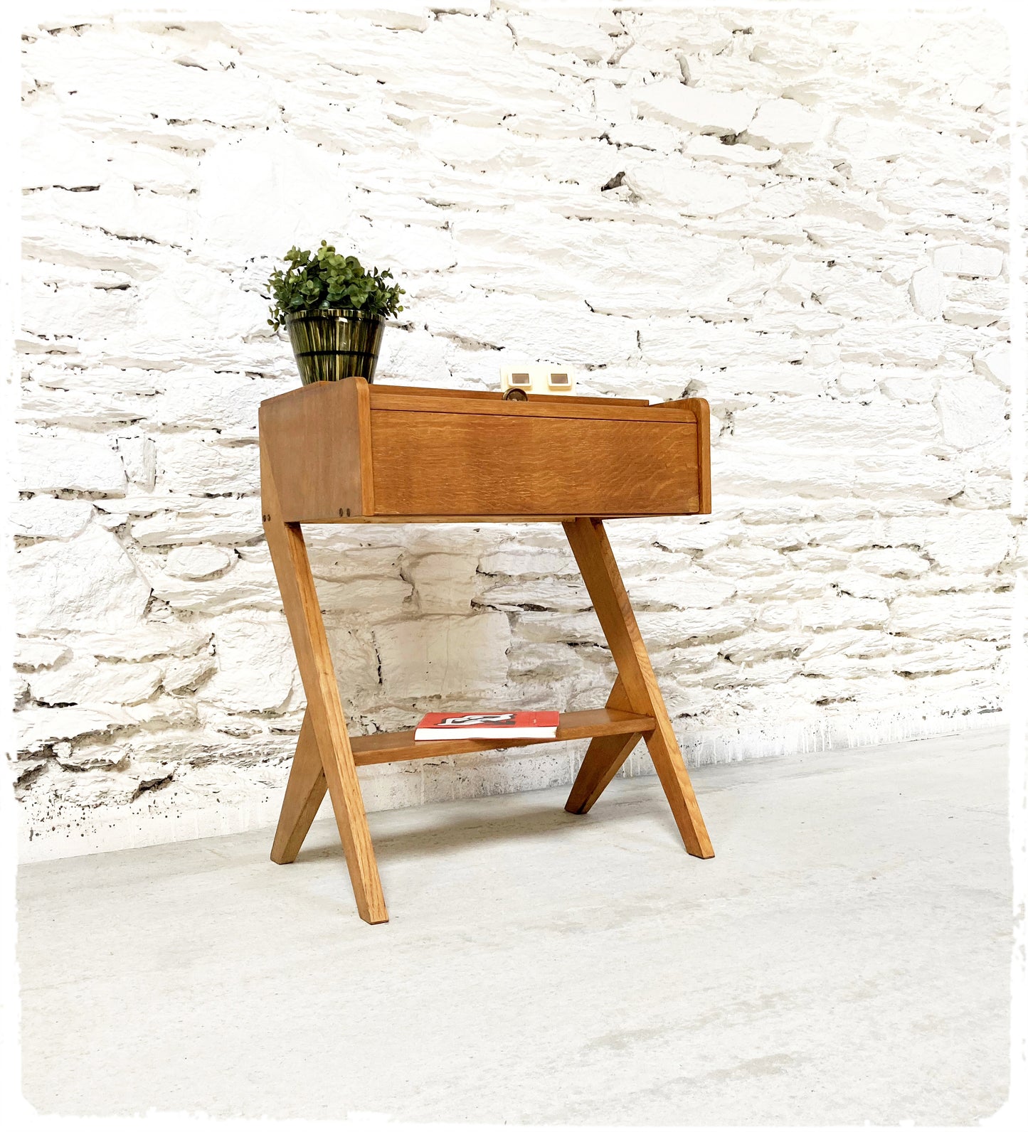 Meuble d'Appoint Rangement Vintage Pieds Compas Reconstruction