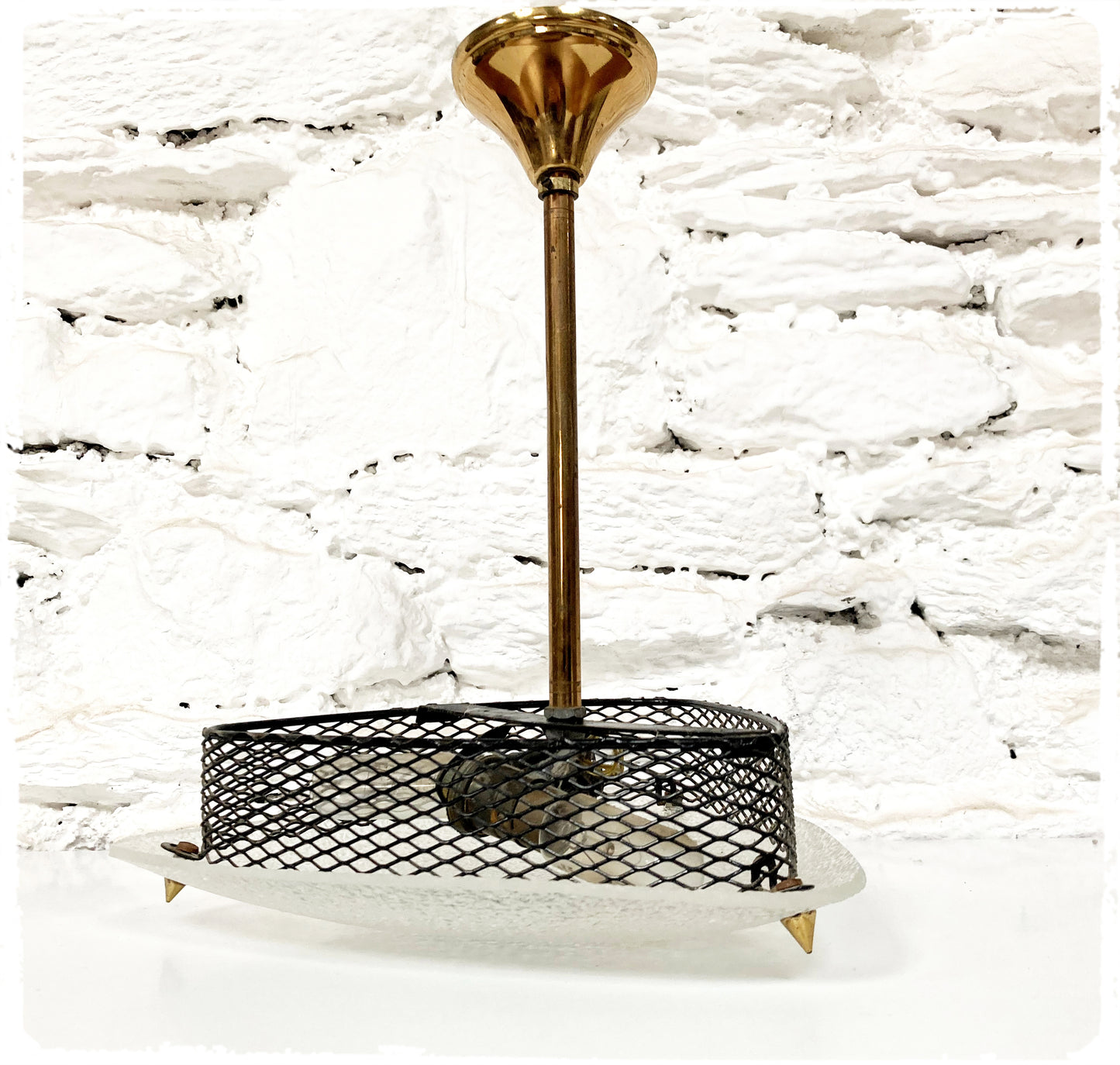 Suspension Lustre Vintage Laiton, Métal Ajouré et Perspex Granité